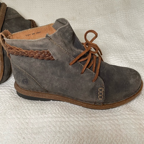 Born Dark Gray Lace Up Casual Ankle Boots Womens size 9.5 - F32517 - Picture 6 of 7